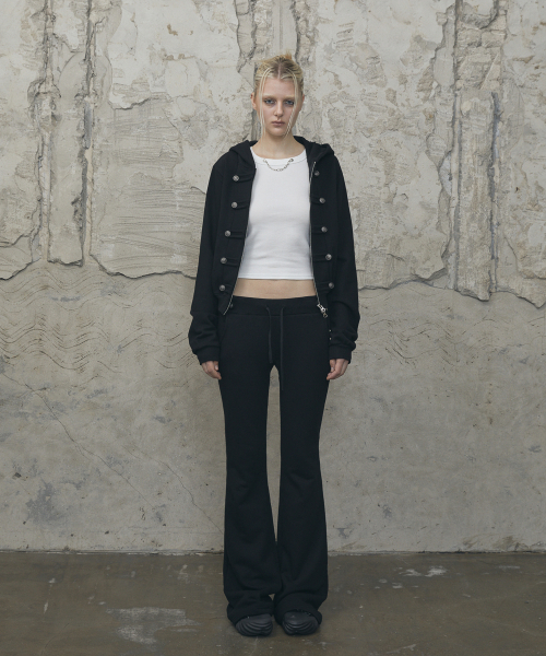 VOONT(ブント)の「Napoleonic Loop Hood Zip-Up (BLACK)(パーカー・レディース・ブラック・OS)」の2枚目の写真