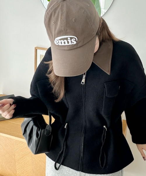 Eclat one(エクラワン)の「【メリハリ見え/高見え感】衿レザーで魅せる。ドロスト付きレザー切替えジップブルゾン(ブルゾン・レディース・ブラック/ホワイト/ブラウン・FREE)」の18枚目の写真