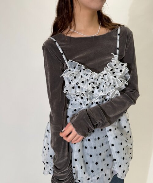 w closet(ダブルクローゼット)の「シアーベロアメロウトップス(Tシャツ/カットソー・レディース・アイボリー/チャコールグレー/ブルー/ブラック・FREE)」の3枚目の写真