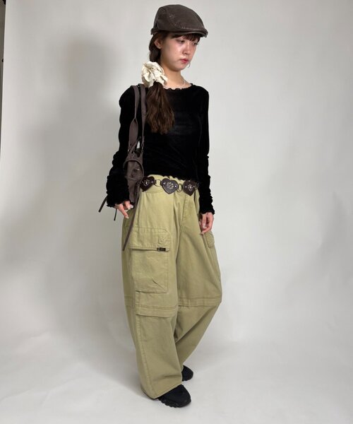 w closet(ダブルクローゼット)の「シアーベロアメロウトップス(Tシャツ/カットソー・レディース・アイボリー/チャコールグレー/ブルー/ブラック・FREE)」の17枚目の写真