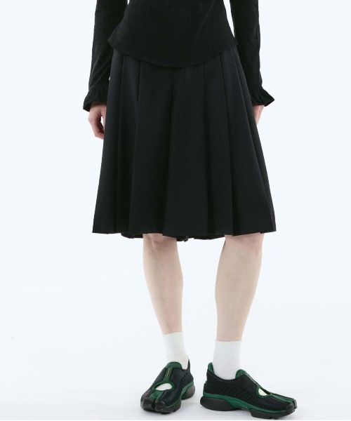 HeRIN.CYE(ヘリンドットサイ)の「flare half pants(その他パンツ・レディース・ブラック/チョコ・38/36)」の15枚目の写真