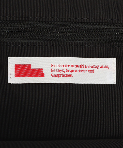 Geek Office(ギークオフィス)の「【Geek Office / ギークオフィス】BERLIN PHOTOBOOK / Werbespruch 001 BAG(トートバッグ・レディース・チャコールグレー/ブルー・FREE)」の9枚目の写真