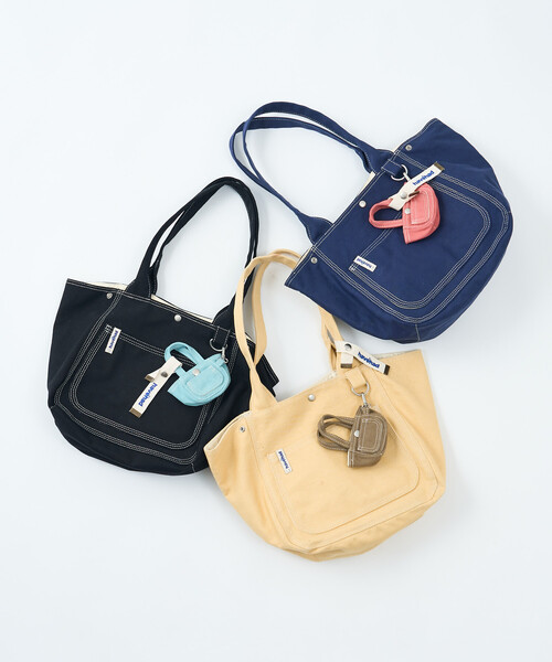 FREAK'S STORE(フリークスストア)の「havehad × FREAK'S STORE/ハブヘッド BAG チャーム付き トートバッグ(トートバッグ・レディース・ブラック/ネイビー/イエロー・フリ-)」の11枚目の写真