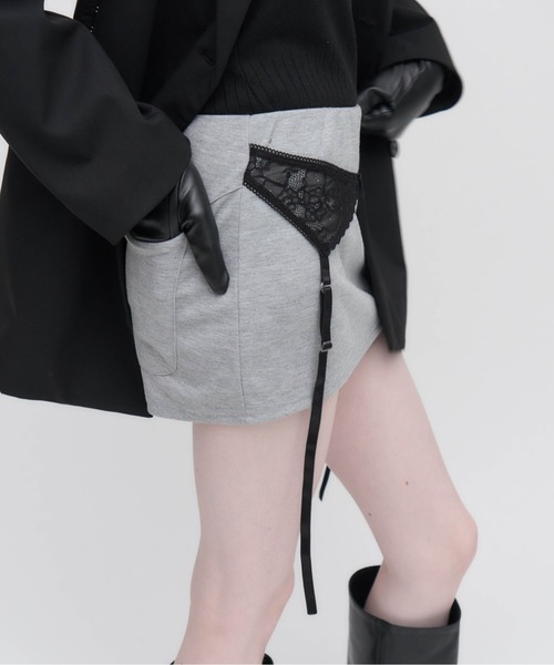 Carmelo(カーメロ)の「Garter layerd mini SK / ガーターレイヤードスカート(スカート・レディース・ブラック/ライトグレー・FREE)」の19枚目の写真