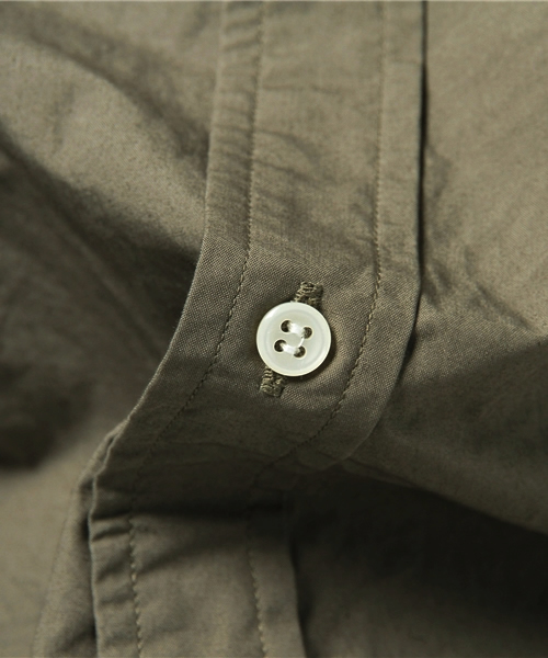 FREDY&GLOSTER（フレディアンドグロスター）の「タイプライターシャツ（シャツ/ブラウス・メンズ・カーキ・S/M/L）」の3枚目の写真