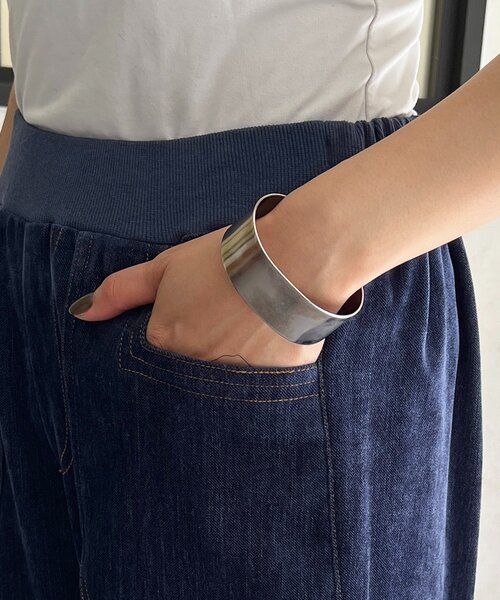 un dix cors(アンディコール)の「デニムライクベロアワイドパンツ(その他パンツ・レディース・ネイビー/ブラック/サックスブルー・FREE)」の4枚目の写真