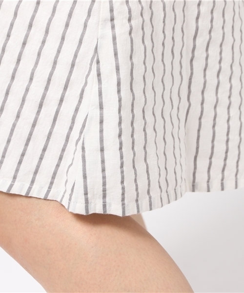 LBC（エルビーシー）の「コットンサッカーノースリワンピース         （ワンピース・レディース・オフホワイト/ネイビー・LARGE/MEDIUM）」の10枚目の写真