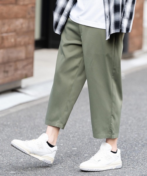 Rocky Monroe（ロッキーモンロー）の「ナチュラルストレッチツイル テーパードクロップドパンツ（チノパンツ・メンズ・ブルー/ネイビー/ベージュ/オリーブ/ライトピンク/レッド/ブラック/サックスブルー/エメラルド/グレー/ホワイト/ブラウン/ワンウォッシュ/グレイッシュブルー/ミント/グリーン・L/M/LL/XXL）」の6枚目の写真