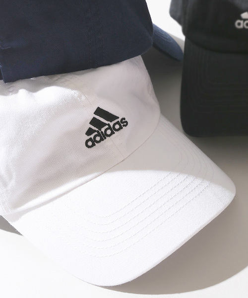 adidas（アディダス）の「WEGO/adidas ローキャップ（キャップ・メンズ・ネイビー/ホワイト/ライトピンク/ブラック/ホワイト系その他/ブラック系その他/その他1・FREE）」の2枚目の写真
