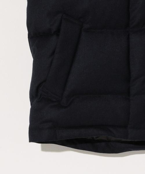 green label relaxing（グリーンレーベルリラクシング）の「SC タスマニア フード ダウンベスト ＜フード取り外し可能＞ ◆（ダウンベスト・メンズ・ライトグレー/ナチュラル/ネイビー・SMALL/LARGE/X-LARGE/MEDIUM）」の7枚目の写真