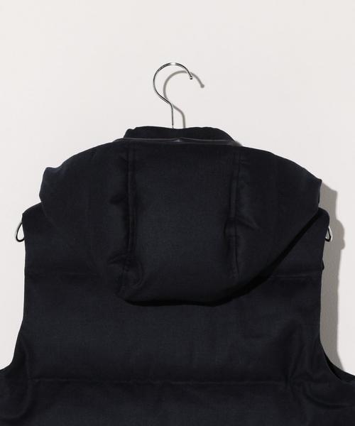 green label relaxing（グリーンレーベルリラクシング）の「SC タスマニア フード ダウンベスト ＜フード取り外し可能＞ ◆（ダウンベスト・メンズ・ライトグレー/ナチュラル/ネイビー・SMALL/LARGE/X-LARGE/MEDIUM）」の20枚目の写真