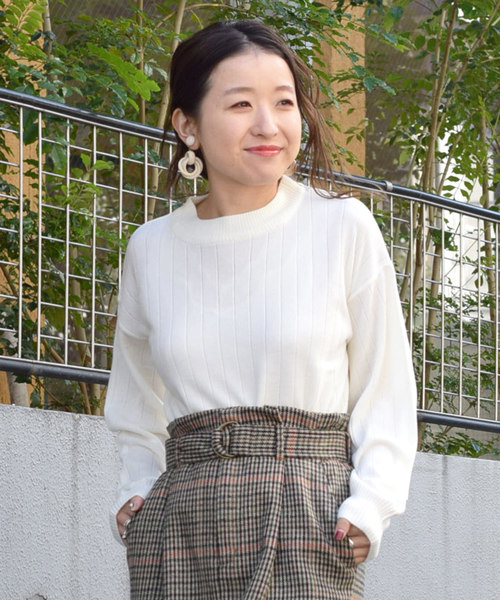 w closet（ダブルクローゼット）の「カシミヤタッチワイドリブハイネックプルオーバー（ニット/セーター・レディース・ホワイト/ブラック/グレー/ピンク/ミント/ピンクベージュ・FREE）」の2枚目の写真