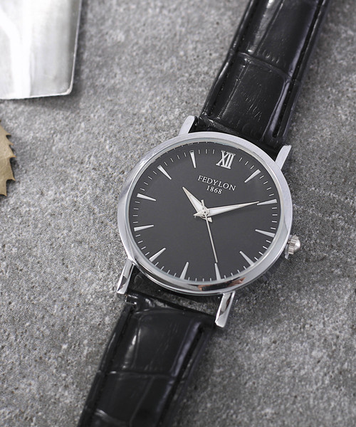 おしゃれスタ（オシャレスタ）の「【INTER SECTION】PUレザーベルト　ウオッチ（アナログ腕時計・メンズ・ホワイト/ブラック/ネイビー/ブラウン/ブラック系その他/ブラウン系その他/ブルー系その他/A/B/C/D/E/F/G/H/I/J/K/L/M/N/O/P/Q/R/S/T/ブラック系その他2/ブラック系その他3/ブラック系その他4/ブラック系その他5/ブラック系その他6/ブルー系その他2/その他1/その他2/ブラウン系その他4/ブラウン系その他5/ブラウン系その他6/ブラウン系その他7/ブラック系その他7/ブラウン系その他2/ブラウン系その他3/その他17/その他18/その他19/その他20/その他16/その他12/その他13/その他14/その他6/その他7/その他8/その他9/その他10/その他11/その他3/その他4/その他5/イエロー系その他2/V/X/Y/Z/キャメル/イエロー系その他/U/その他26/その他27/その他28/イエロー系その他4/その他21/その他22/その他24/イエロー系その他6/イエロー系その他7/その他23/その他25/イエロー系その他5/イエロー系その他3/その他15/ホワイト系その他/その他34/その他32/その他33/その他30/その他29/ブルー系その他4/その他31/ブルー系その他3/W・FREE）」の6枚目の写真