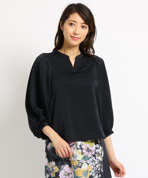 Sunauna(スーナウーナ)の「【洗える】ボリュームスリーブサテンブラウス(シャツ/ブラウス・レディース・アイボリー/ブラック/ライトパープル・34/38/40)」の5枚目の写真