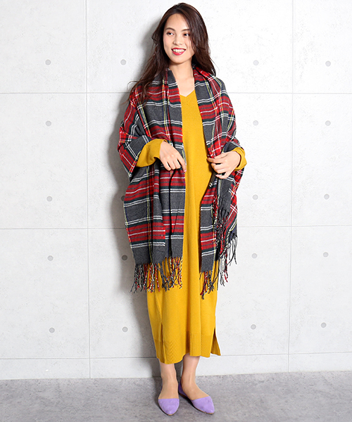 n'ee-ne(ネーネ)の「Vネックロングニットワンピース(ワンピース・レディース・ブラック/杢グレー/ベージュ/マスタード・FREE)」の10枚目の写真