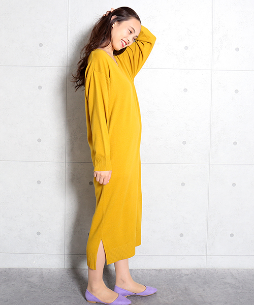 n'ee-ne(ネーネ)の「Vネックロングニットワンピース(ワンピース・レディース・ブラック/杢グレー/ベージュ/マスタード・FREE)」の12枚目の写真