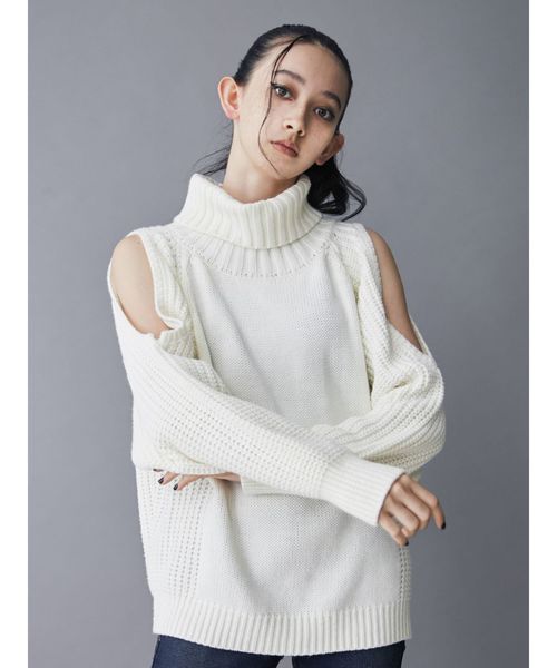 EMODA(エモダ)の「バルキーネックスキンニット(ニット/セーター・レディース・ホワイト/ブラック/マスタード/ブラウン・FREE)」の7枚目の写真
