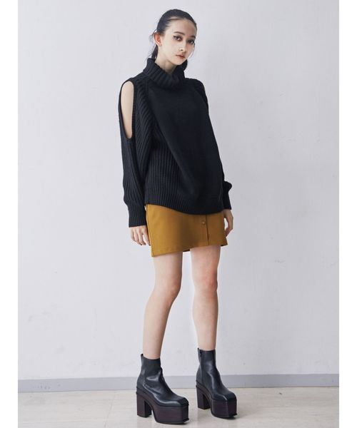 EMODA(エモダ)の「バルキーネックスキンニット(ニット/セーター・レディース・ホワイト/ブラック/マスタード/ブラウン・FREE)」の10枚目の写真