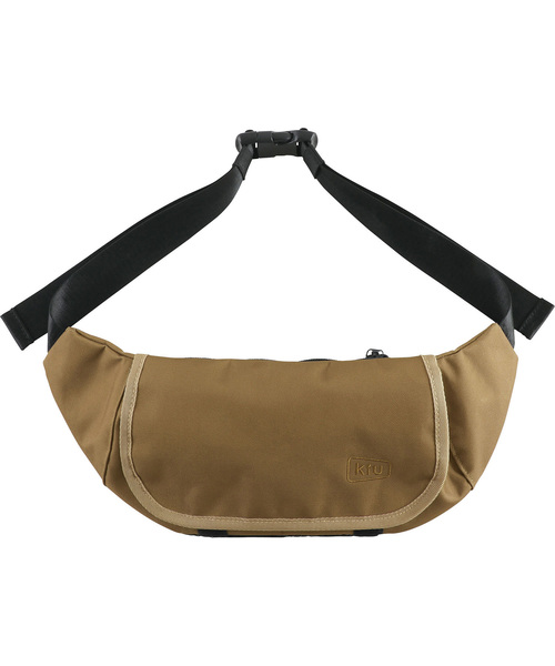KiU（キウ）の「600Dボディバッグ（ボディバッグ/ウエストポーチ・メンズ・ネイビー/ブラック/キャメル・FREE）」の5枚目の写真