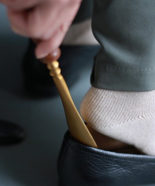Goody Grams Add（グッディグラムスアド）の「BRASS SHOEHORN-01/ブラス シューホーン-01【靴べら】（シューケア用品・メンズ・ゴールド・FREE）」の5枚目の写真