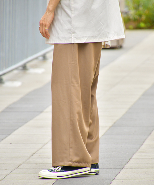 kutir（クティール）の「2タックワイドスラックスパンツ（その他