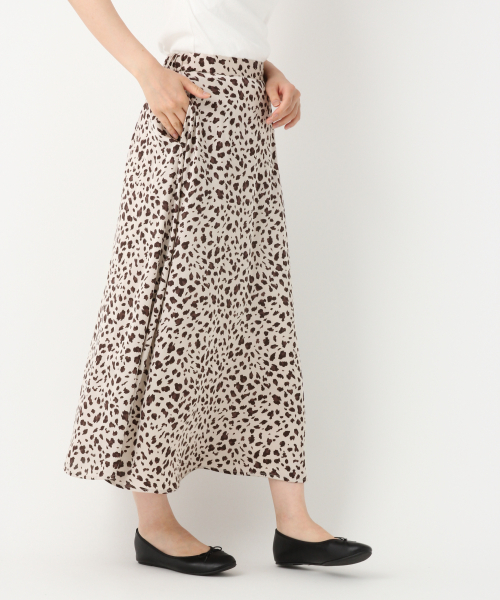 GLOBAL WORK（グローバルワーク）の「レオパセミフレアスカート/846626（スカート・レディース・ブラック/ダークブラウン/オフホワイト・MEDIUM/LARGE）」の11枚目の写真