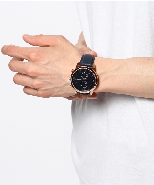 bpr BEAMS(ビーピーアール ビームス )の「FOSSIL / TOWNSMAN 4933(アナログ腕時計・メンズ・ネイビー・ONE SIZE)」の2枚目の写真