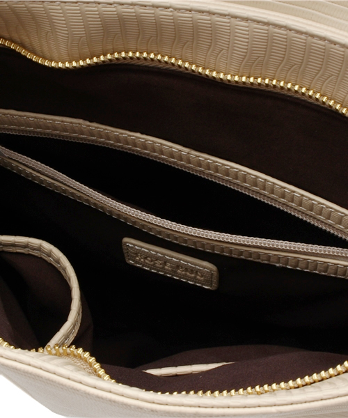 ROSE BUD（ローズバッド）の「(ROSE BUD)3WAYエンボスバッグ（ショルダーバッグ・レディース・ブラック/タン/ダークグリーン/レッド/アイボリー/イエロー・ONE SIZE）」の14枚目の写真