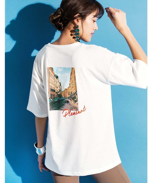 GeeRA(ジーラ)の「オーバーシルエットプリントTシャツ(Tシャツ/カットソー・レディース・ホワイト/チャコール/オフホワイト/グレー系その他・X-LARGE/LARGE/MEDIUM/SMALL)」の1枚目の写真