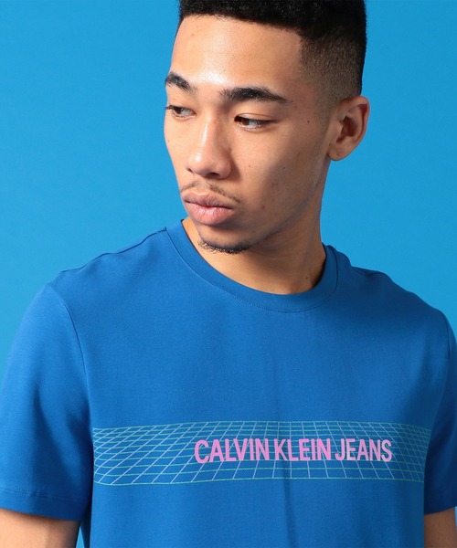 Calvin Klein（カルバン・クライン）の「ポリゴン ロゴ プリントTシャツ（Tシャツ/カットソー・メンズ・ホワイト/ブルー・S/M/L/XL）」の10枚目の写真