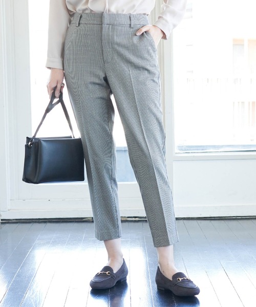 ROPE' PICNIC(ロペピクニック)の「【らくぽか】裏起毛 スリムテーパードパンツ(その他パンツ・レディース・ブラック/ベージュ/ホワイト系その他/ブラック系その他/ベージュ系その他/ブラック系その他2・40/38/36)」の2枚目の写真