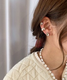 mou（モウ）の「ラインプレートイヤーカフ（片耳用）（イヤリング）」