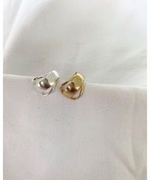 mou（モウ）の「ラインプレートイヤーカフ（片耳用）（イヤリング）」