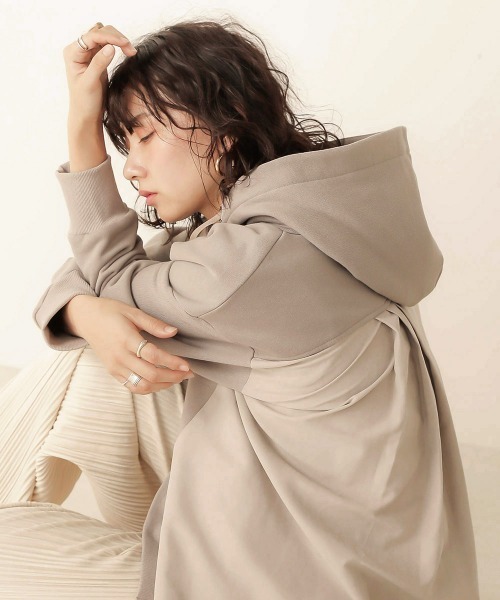 Bab（バブ）の「バックシャン裏起毛スウェットチュニック（チュニック・レディース・ブラウン/グレー/モカ・FREE）」の11枚目の写真