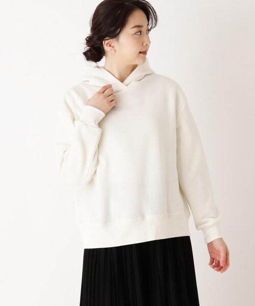 Cutie Blonde（キューティーブロンド）の「◆【S-LL】バックスリット裏起毛フーディプルオーバー（パーカー・レディース・ベージュ/アイボリー/パープル・04/01/02/03）」の2枚目の写真