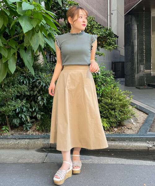 MAJESTIC LEGON(マジェスティックレゴン)の「バックボタントレンチスカート(スカート・レディース・サンドベージュ/ベージュ/ブラウン系その他・SMALL/MEDIUM)」の6枚目の写真