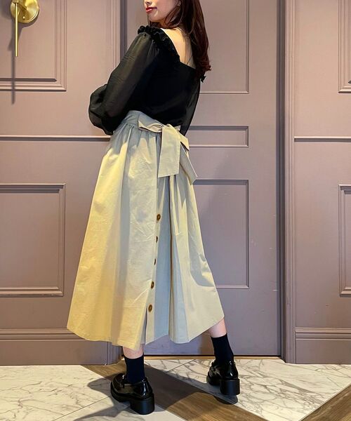 MAJESTIC LEGON(マジェスティックレゴン)の「バックボタントレンチスカート(スカート・レディース・サンドベージュ/ベージュ/ブラウン系その他・SMALL/MEDIUM)」の10枚目の写真