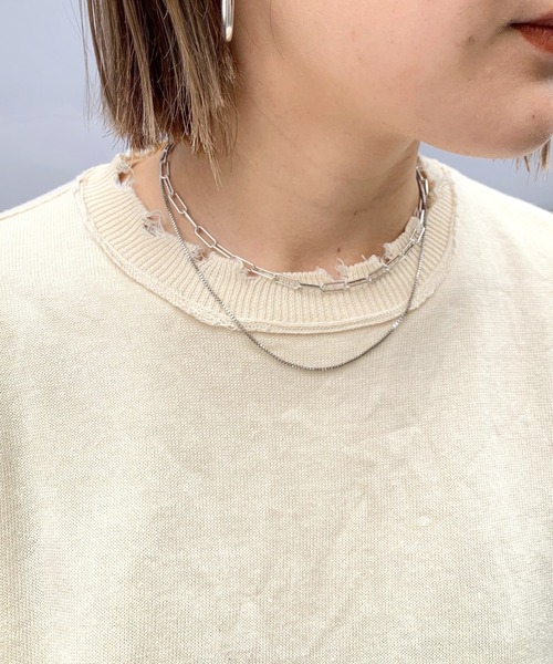 WHO'S WHO gallery（フーズフーギャラリー）の「ダメージショートニットベスト（ベスト・レディース・ブラック/パープル/オフホワイト/サックスブルー・FREE）」の8枚目の写真