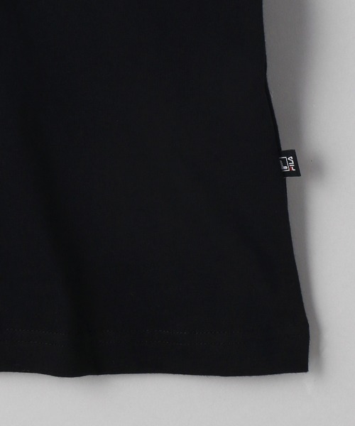 KEN KAGAMI(ケン カガミ)の「【FILA/フィラ×Ken Kagami/ケンカガミコラボ】FILAロゴ USAバックプリントTシャツ(Tシャツ/カットソー・メンズ・ホワイト/ブラック・SMALL/MEDIUM/LARGE/X-LARGE)」の5枚目の写真