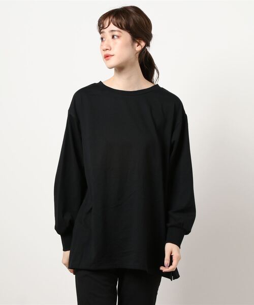 earth music&ecology（アースミュージックアンドエコロジー）の「前後2WAYカットチュニック ＊（Tシャツ/カットソー・レディース・ブラック/オフホワイト/サックスブルー/グレイッシュベージュ・FREE）」の2枚目の写真