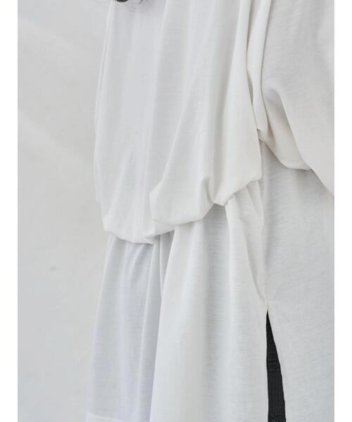 earth music&ecology（アースミュージックアンドエコロジー）の「前後2WAYカットチュニック ＊（Tシャツ/カットソー・レディース・ブラック/オフホワイト/サックスブルー/グレイッシュベージュ・FREE）」の14枚目の写真