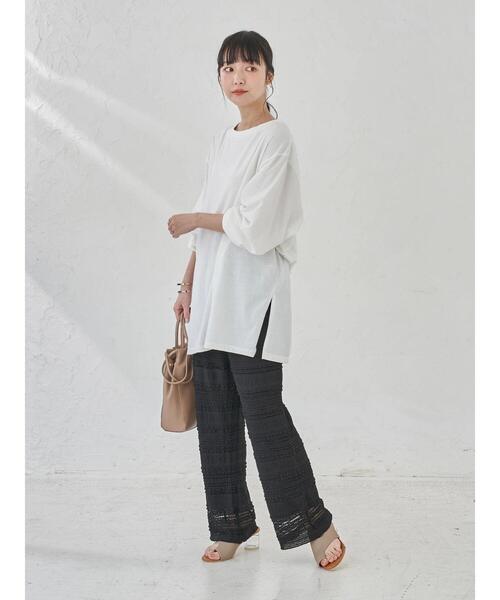 earth music&ecology（アースミュージックアンドエコロジー）の「前後2WAYカットチュニック ＊（Tシャツ/カットソー・レディース・ブラック/オフホワイト/サックスブルー/グレイッシュベージュ・FREE）」の15枚目の写真