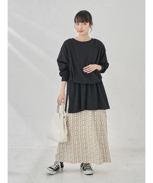 earth music&ecology（アースミュージックアンドエコロジー）の「前後2WAYカットチュニック ＊（Tシャツ/カットソー・レディース・ブラック/オフホワイト/サックスブルー/グレイッシュベージュ・FREE）」の21枚目の写真