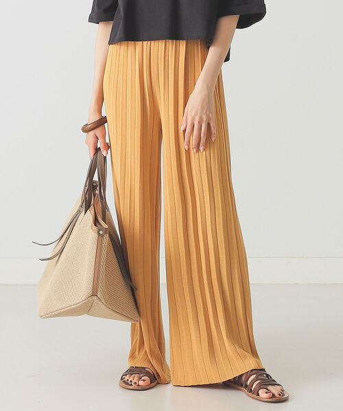 BEAMS LIGHTS(ビームスライツ)の「BEAMS LIGHTS / ニット プリーツ パンツ(その他パンツ・レディース・グレー/イエロー系その他5・ONE SIZE)」の1枚目の写真