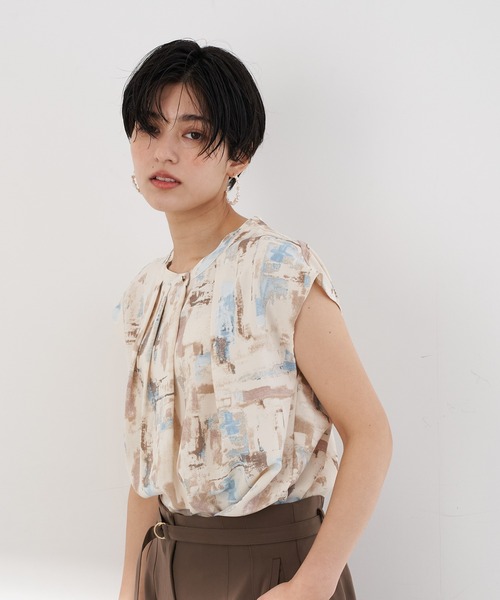 YECCA VECCA（イェッカヴェッカ）の「水彩画風プリントブラウス　＊（シャツ/ブラウス・レディース・パープル/サックスブルー・FREE）」の2枚目の写真