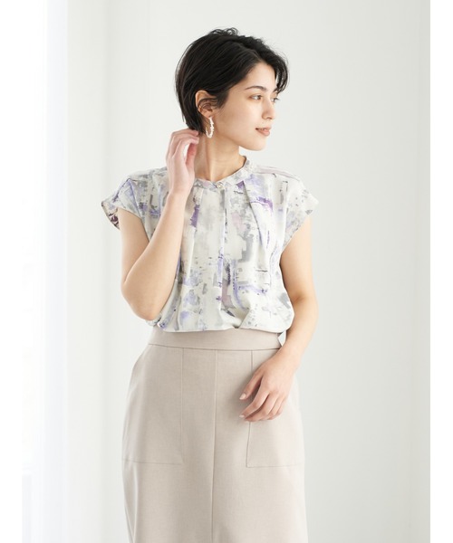 YECCA VECCA（イェッカヴェッカ）の「水彩画風プリントブラウス　＊（シャツ/ブラウス・レディース・パープル/サックスブルー・FREE）」の6枚目の写真