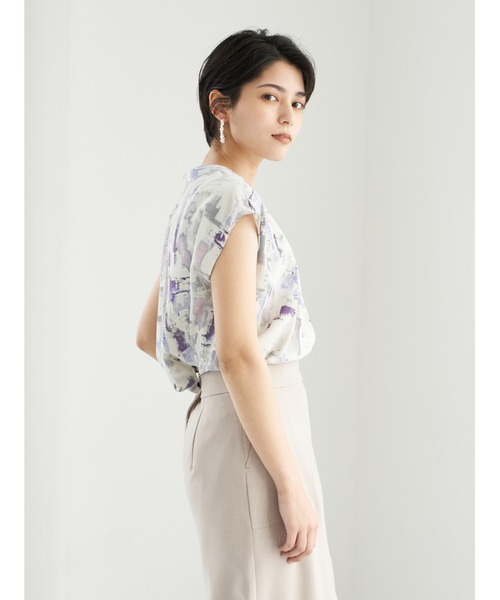 YECCA VECCA（イェッカヴェッカ）の「水彩画風プリントブラウス　＊（シャツ/ブラウス・レディース・パープル/サックスブルー・FREE）」の8枚目の写真