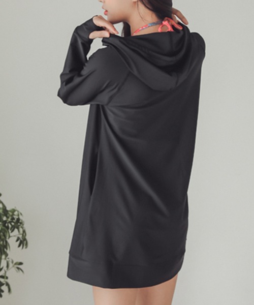 Lace Ladies(レースレディース)の「UVカット 指穴付き ロングタイプラッシュガード(ラッシュガード・レディース・ホワイト/ブラック/ネイビー/カーキ/グリーン/ライトグレー・S/M/L/XL)」の16枚目の写真