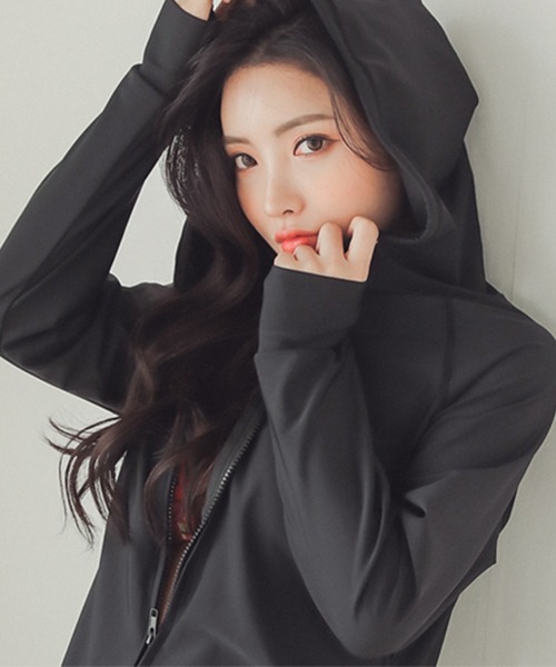 Lace Ladies(レースレディース)の「UVカット 指穴付き ロングタイプラッシュガード(ラッシュガード・レディース・ホワイト/ブラック/ネイビー/カーキ/グリーン/ライトグレー・S/M/L/XL)」の15枚目の写真