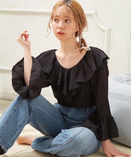 INGNI（イング）の「フリル／ラッフルブラウス（シャツ/ブラウス・レディース・ブラック/オフホワイト/ライトベージュ/ミント・M）」の3枚目の写真